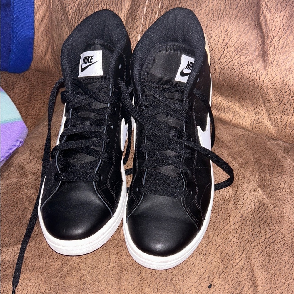 Nike Black and White High-Tops